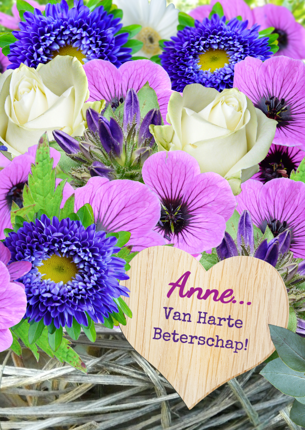 Mooie beterschapskaart lila bloemen met vlechtwerk en hart - Beterschapskaarten Beterschapskaarten - Mooie beterschapskaart lila bloemen met vlechtwerk en hart