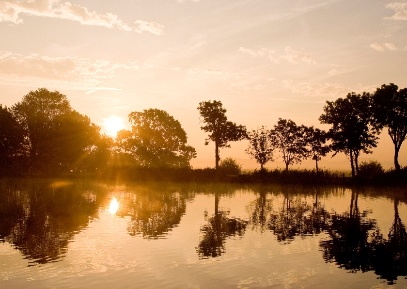 Zon weerspiegelt in water - Condoleancekaarten Condoleancekaarten - Zon weerspiegelt in water