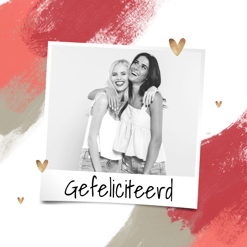 Fotokaart felicitatie vrouw verf hartjes foto - Fotokaarten Fotokaarten - Fotokaart felicitatie vrouw verf hartjes foto