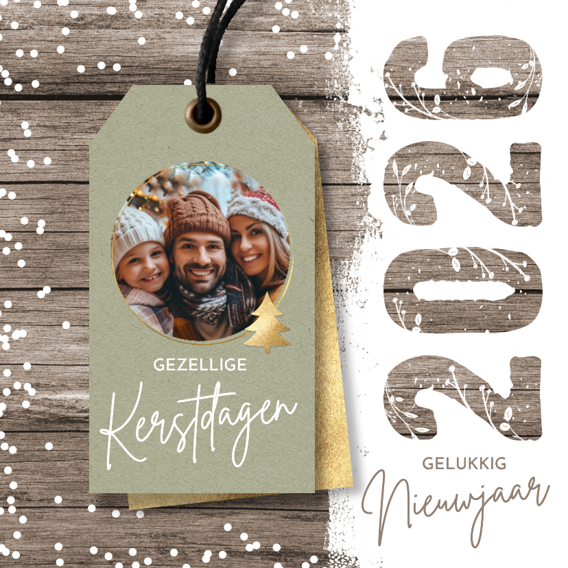 Foto kerstkaart vrolijke label op hout - Kerstkaarten Kerstkaarten - Foto kerstkaart vrolijke label op hout