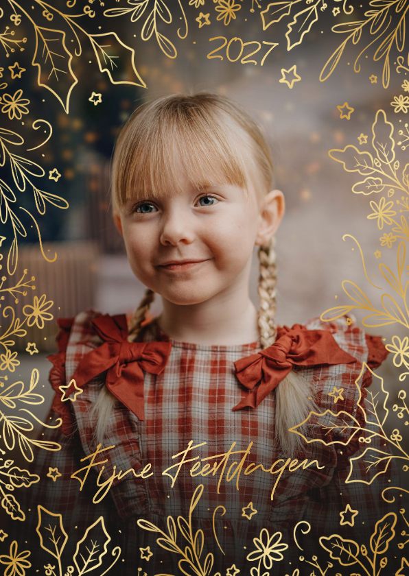 Originele kerstkaart met sierlijke takjes in goud en foto - Kerstkaarten Kerstkaarten - Originele kerstkaart met sierlijke takjes in goud en foto