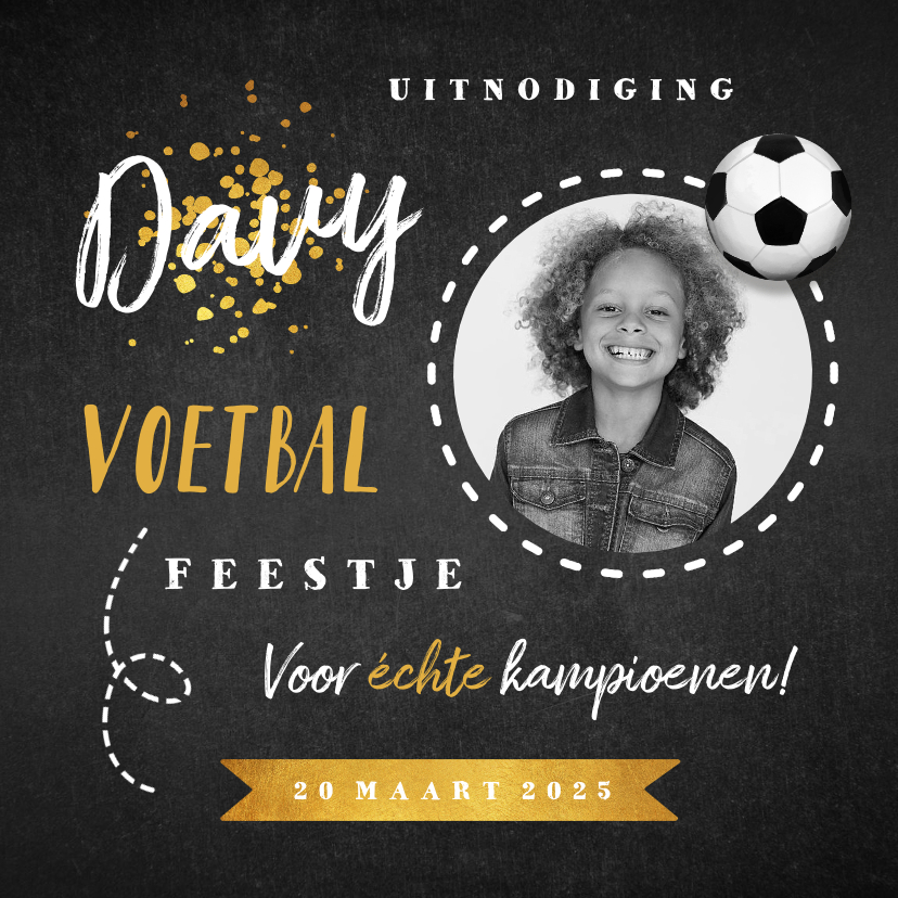 Kinderfeestjes - Kinderfeestje voetbal krijt goud foto uitnodiging