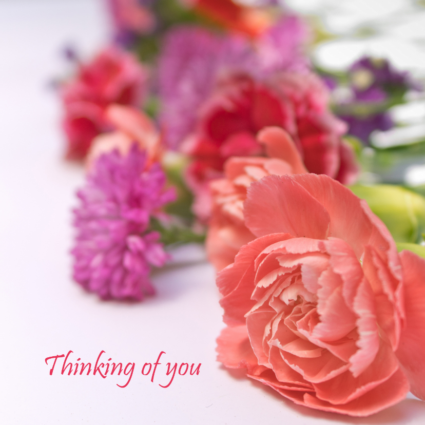 Liefde kaarten - Ik denk aan je kaart met paarse en roze bloemen