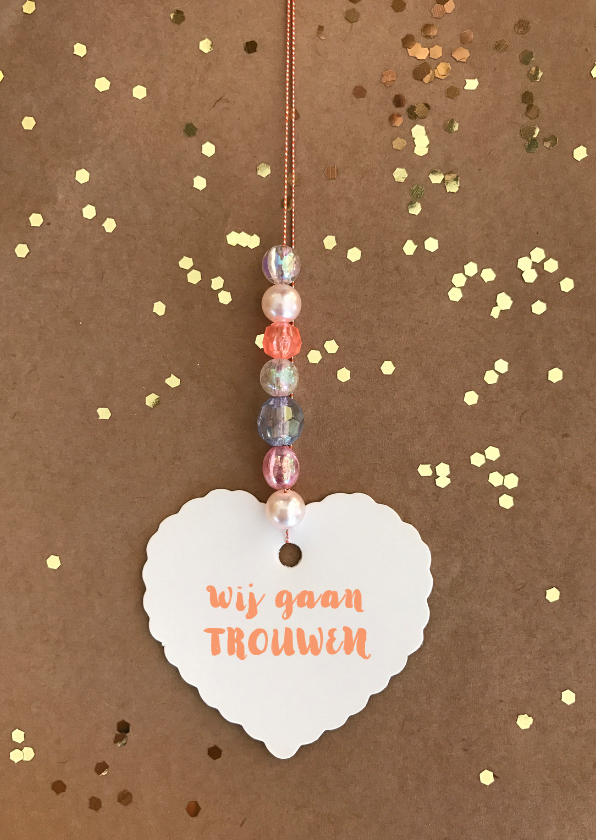 Trouwkaart hart label karton - Trouwkaarten Trouwkaarten - Trouwkaart hart label karton
