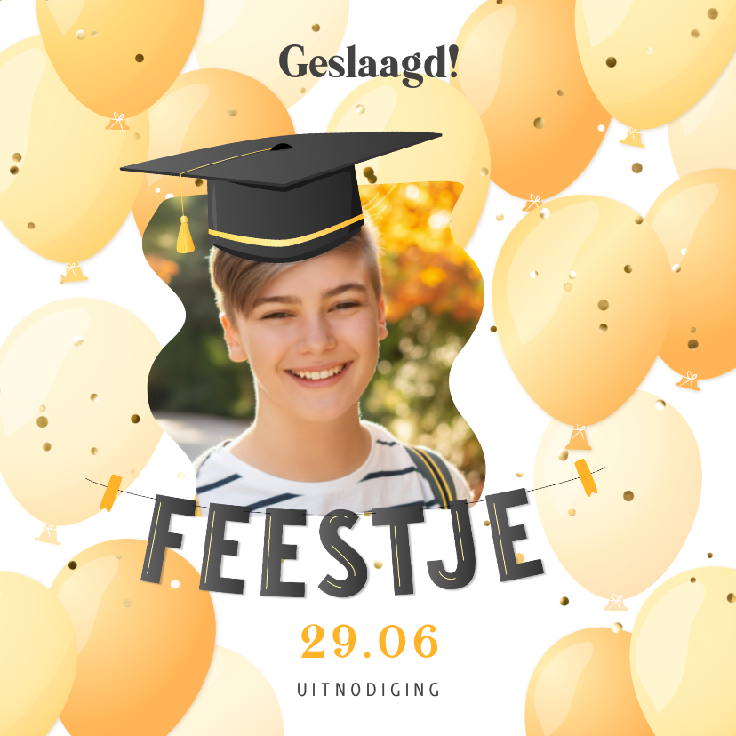 Uitnodigingen - Uitnodiging feestje geslaagd eigen foto met afstudeerhoedje