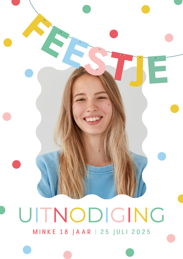 Vrolijke uitnodiging met gekleurde slinger en confetti foto - Uitnodigingen Uitnodigingen - Vrolijke uitnodiging met gekleurde slinger en confetti foto