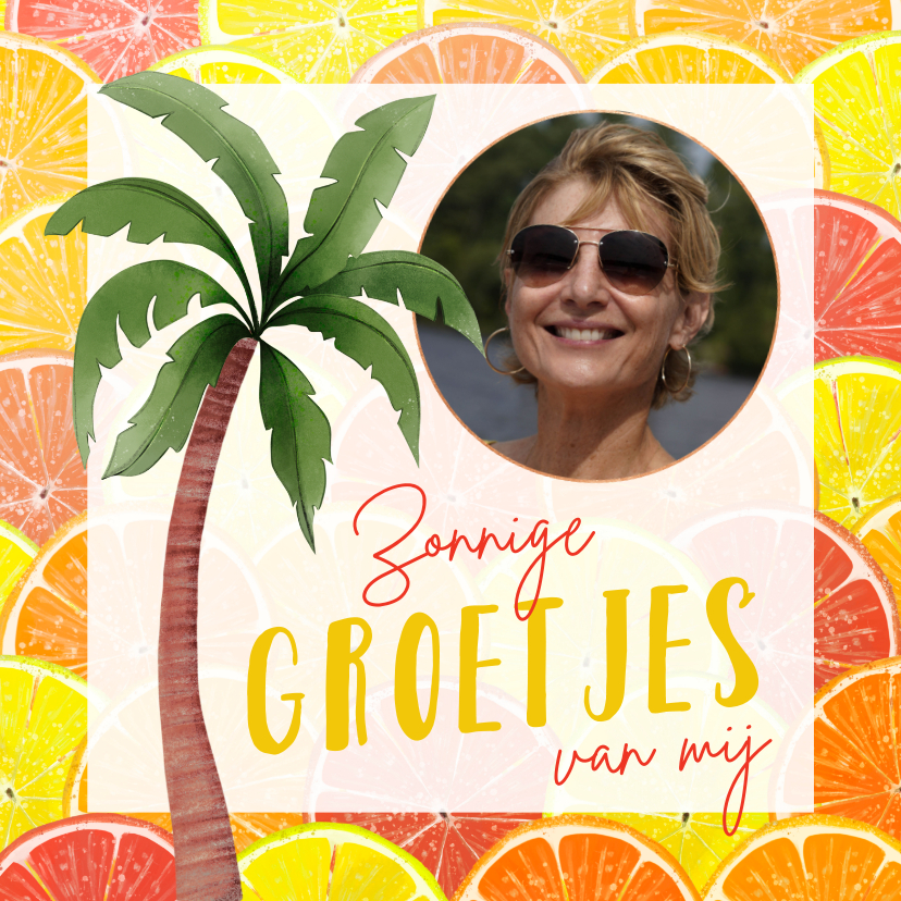 Vrolijke vakantiekaart met een palmboom en citrusvruchten - Vakantiekaarten Vakantiekaarten - Vrolijke vakantiekaart met een palmboom en citrusvruchten