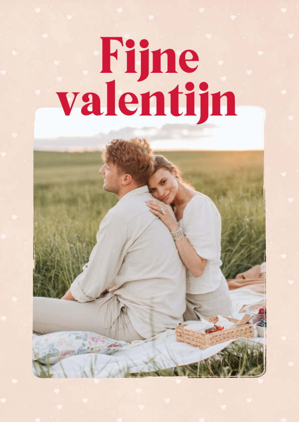 Valentijnskaarten - Fotokaartje voor valentijn met roze achtergrond met hartjes