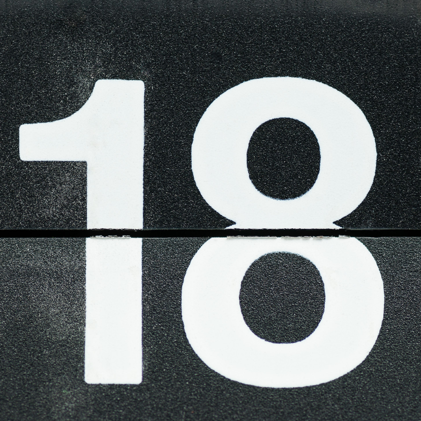 18 van omklapcijfers - Verjaardagskaarten Verjaardagskaarten - 18 van omklapcijfers