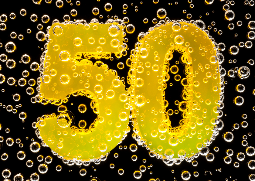 50 in feestelijke champagne - Verjaardagskaarten Verjaardagskaarten - 50 in feestelijke champagne