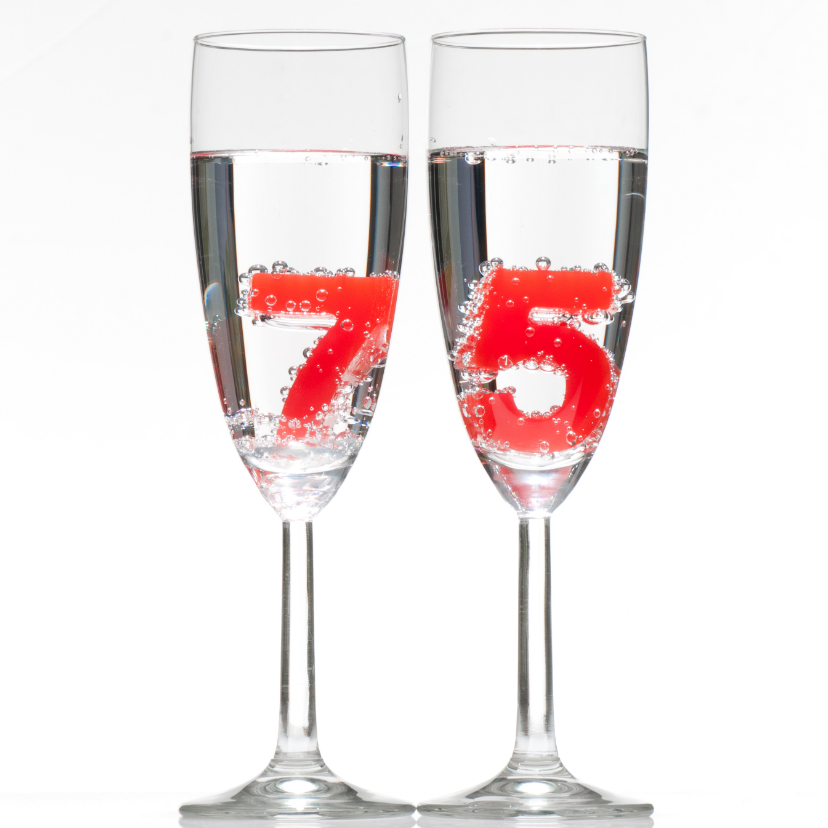 Verjaardagskaarten - 75 in champagne glazen