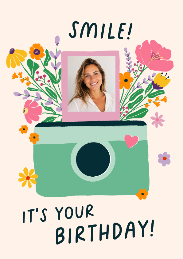 Verjaardagskaart fotocamera met bloemen - Verjaardagskaarten Verjaardagskaarten - Verjaardagskaart fotocamera met bloemen