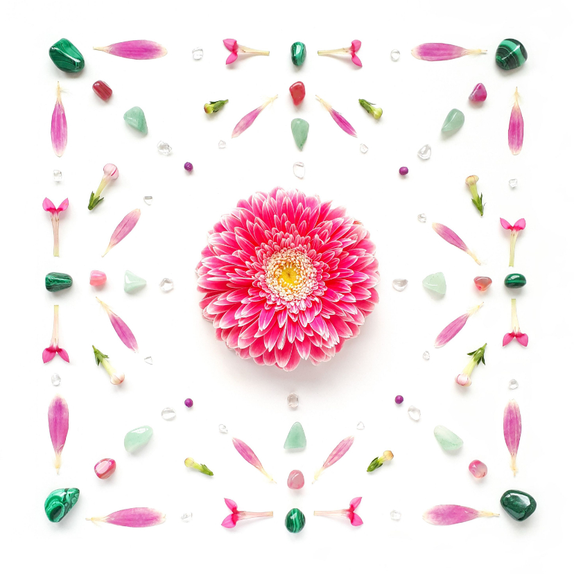 Vriendschapskaart roze bloem en groene edelstenen - Vriendschap kaarten Vriendschap kaarten - Vriendschapskaart roze bloem en groene edelstenen