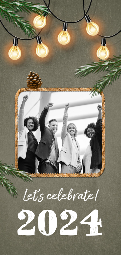 Kerstkaart zakelijk met lampjes, dennentakjes en foto - Zakelijke kerstkaarten Zakelijke kerstkaarten - Kerstkaart zakelijk met lampjes, dennentakjes en foto